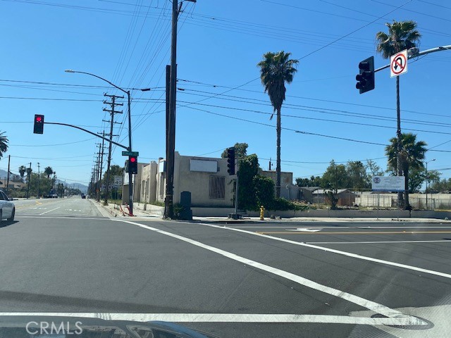 104 S Mount Vernon Avenue Property Photo 11