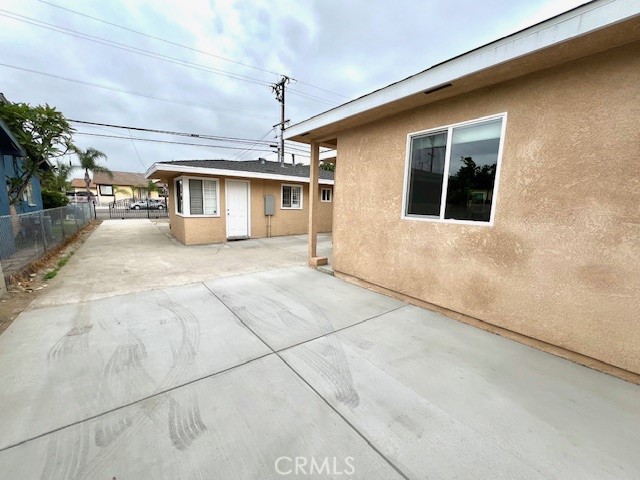 13944 Olive Street Property Photo 5