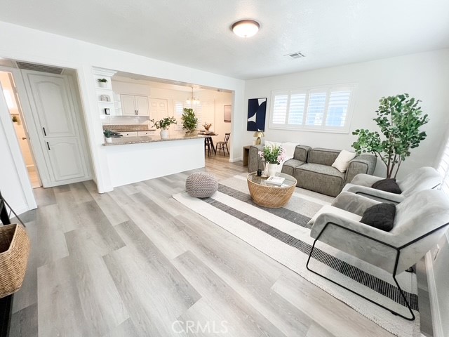 13944 Olive Street Property Photo 6