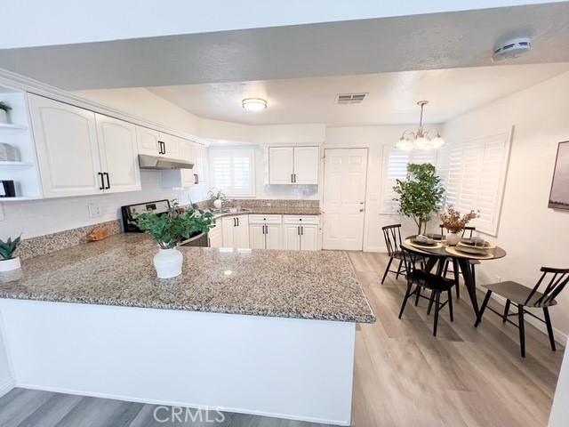 13944 Olive Street Property Photo 8