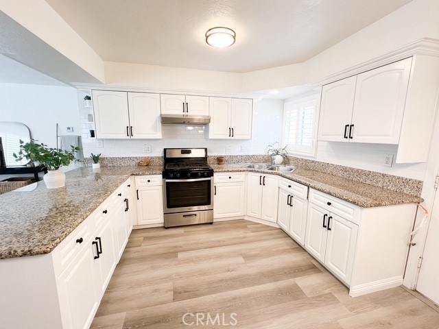 13944 Olive Street Property Photo 14