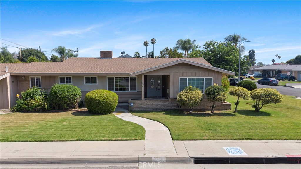 1206 E Vine Avenue Property Photo 1