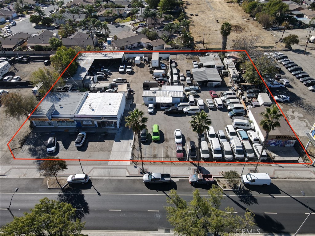 5360 Mission Boulevard Property Photo