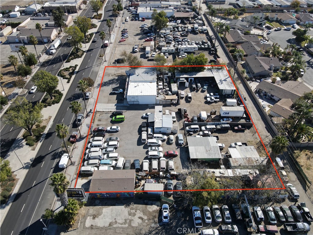 5360 Mission Boulevard Property Photo 2
