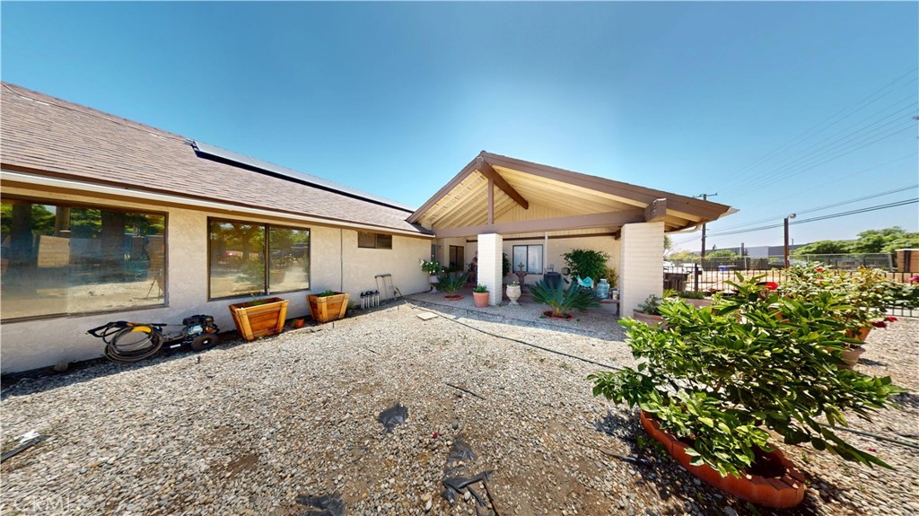 18900 Cajon Boulevard Property Photo 8