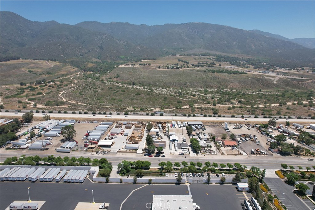 18900 Cajon Boulevard Property Photo 9