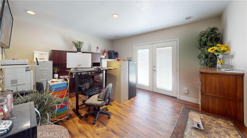 18900 Cajon Boulevard Property Photo 10