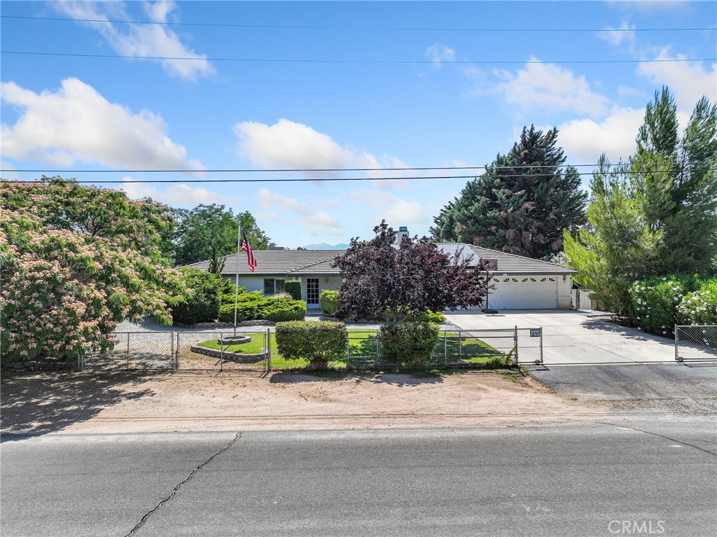 7556 Glider Avenue Property Photo 1