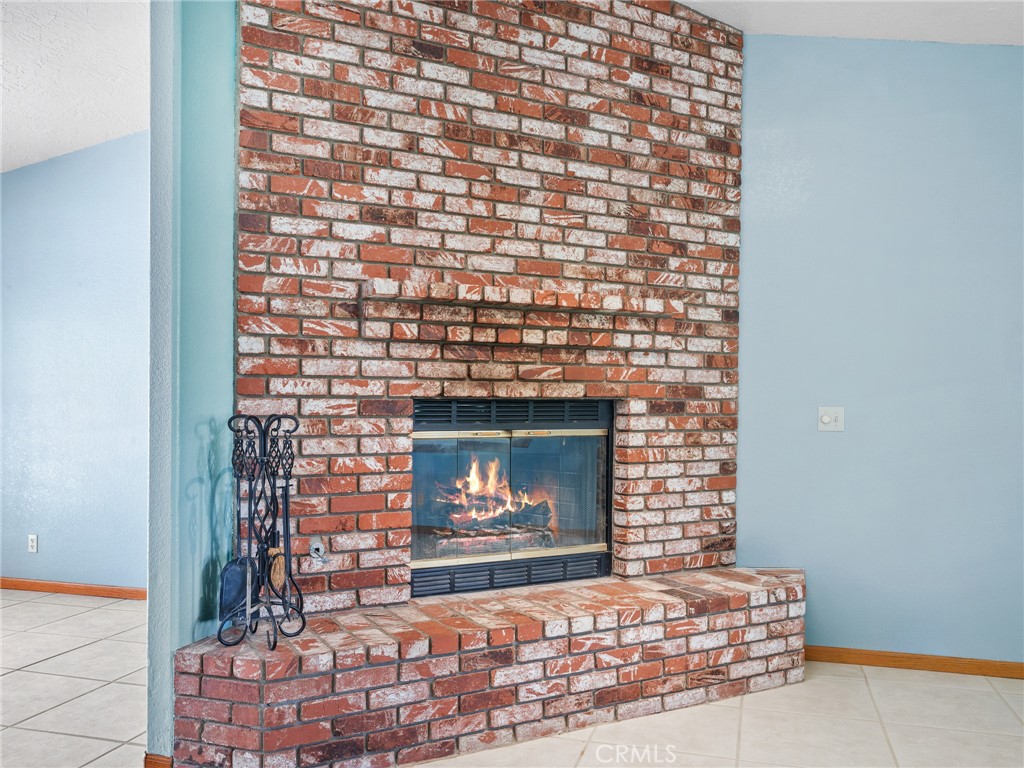 7556 Glider Avenue Property Photo 10