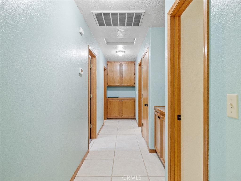 7556 Glider Avenue Property Photo 11