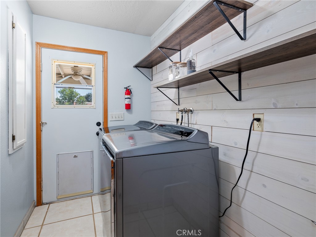 7556 Glider Avenue Property Photo 30