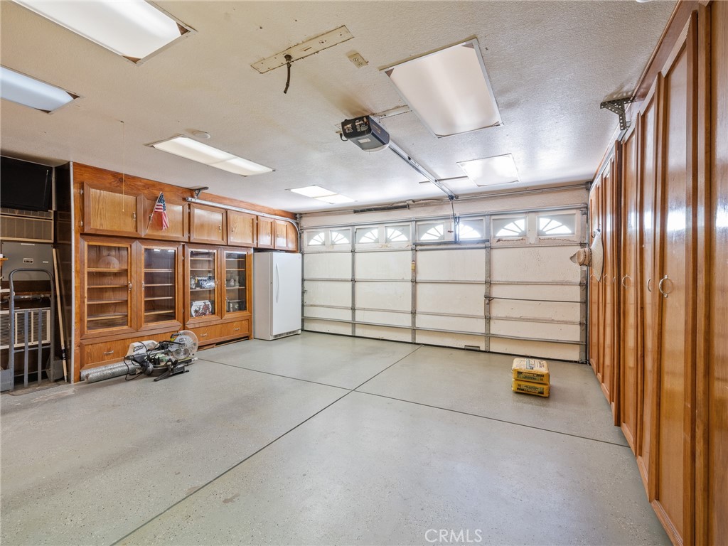 7556 Glider Avenue Property Photo 36