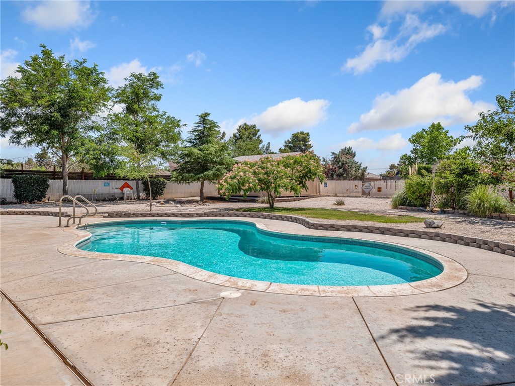 7556 Glider Avenue Property Photo 41