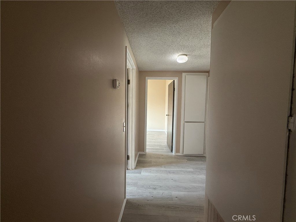 941 S Sycamore Avenue Property Photo 9