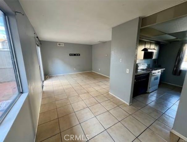 16770 San Bernardino 18d Property Photo 4