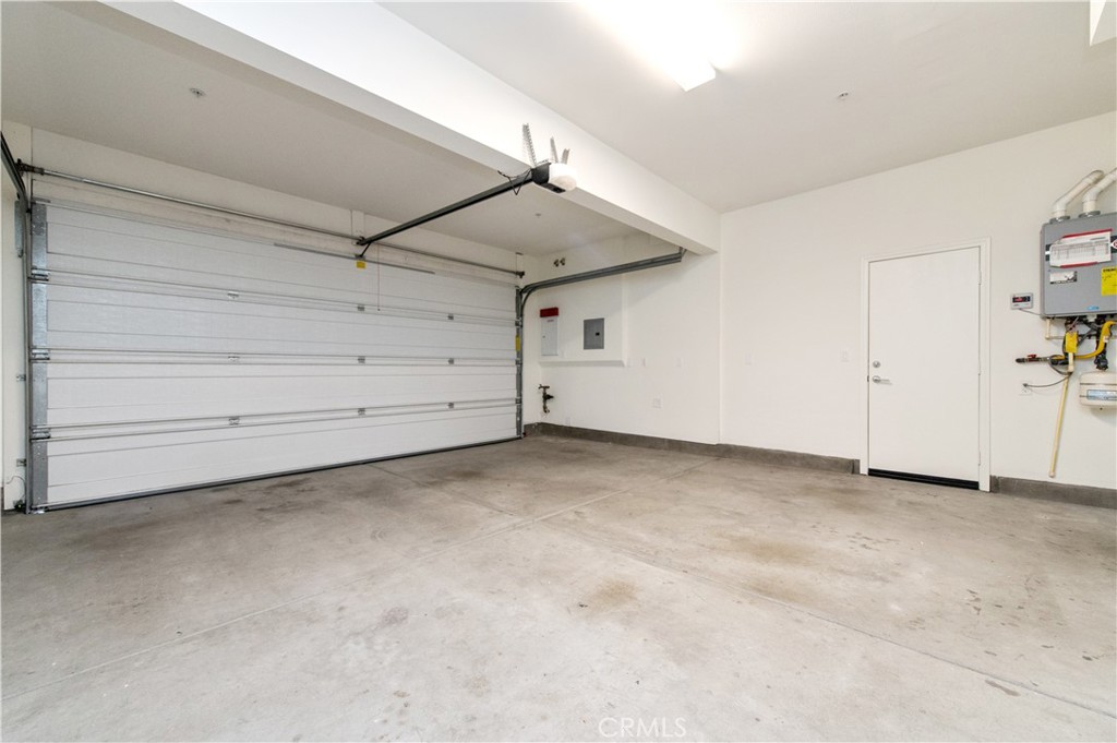 150 Greenleaf Drive Property Photo 21