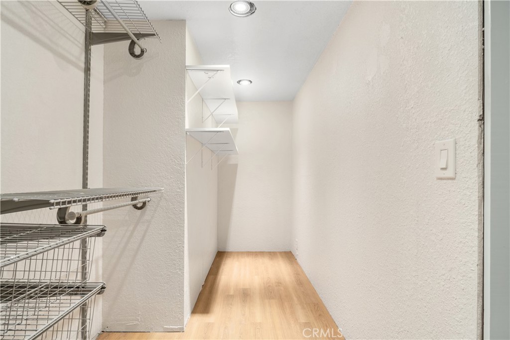 1761 E Yale Street Property Photo 15