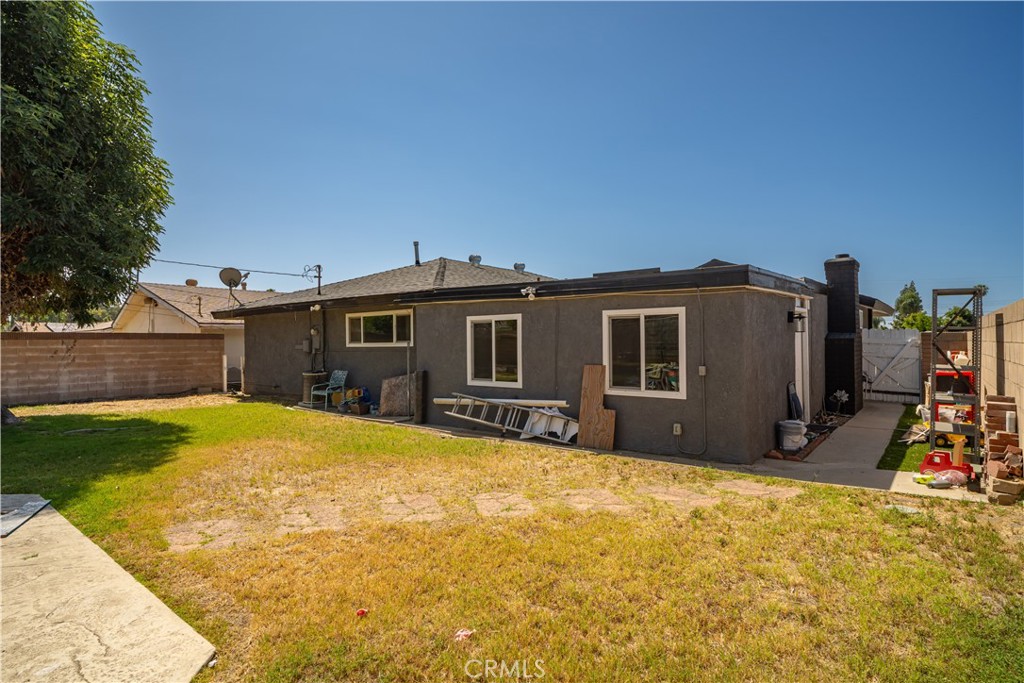 1761 E Yale Street Property Photo 27
