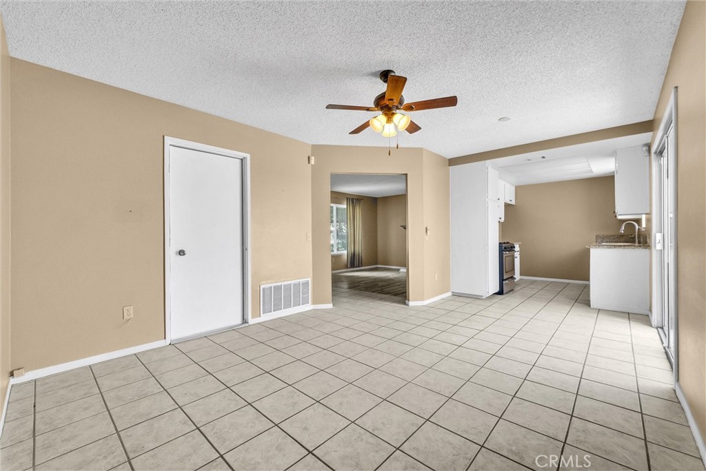 5235 Lakewood Drive Property Photo 7