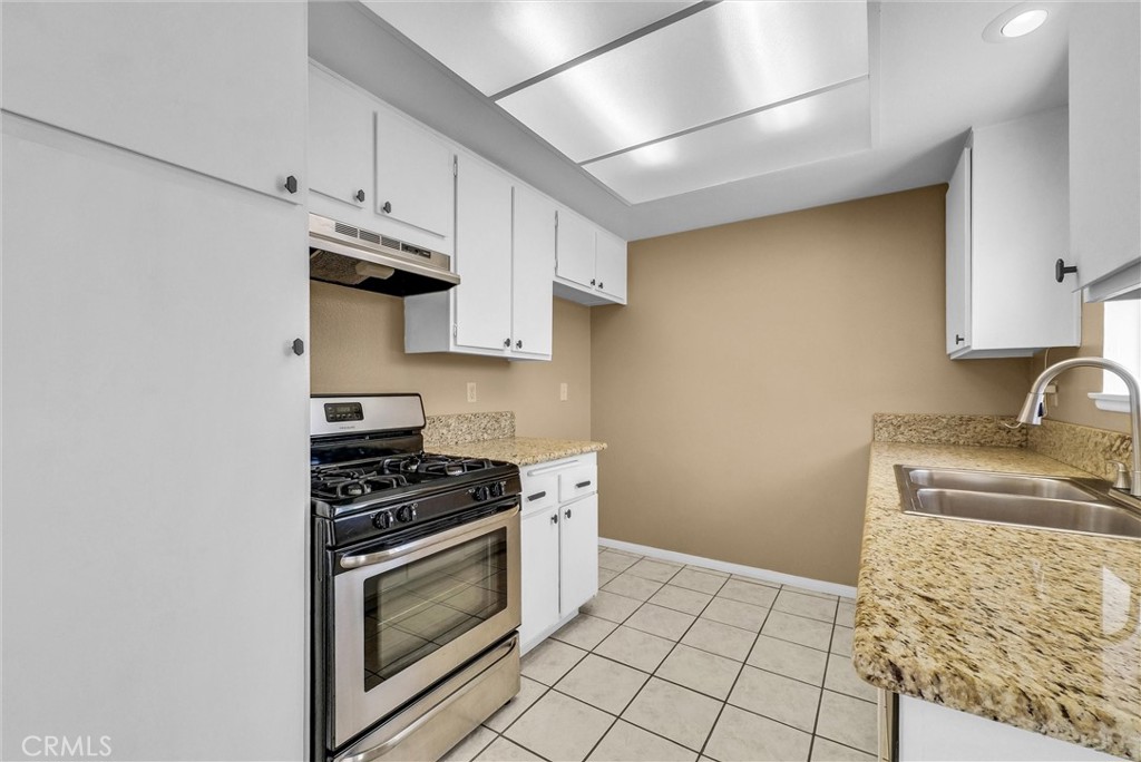 5235 Lakewood Drive Property Photo 11