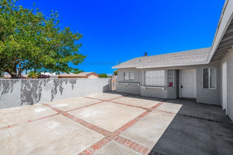 16233 Manzanita Street Property Photo 3