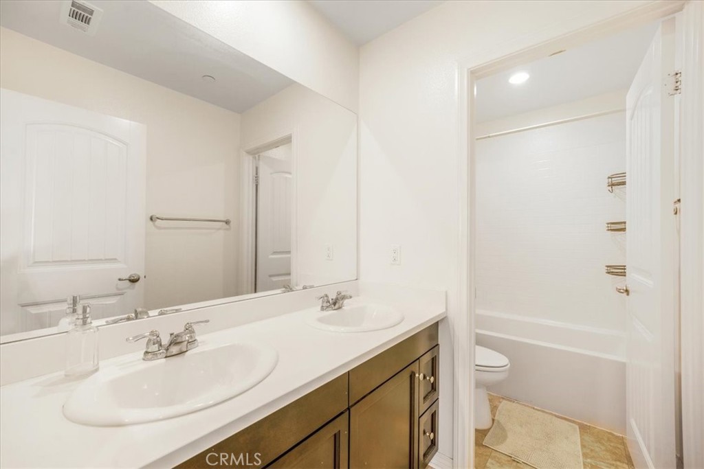 1920 Clementine Street Property Photo 23