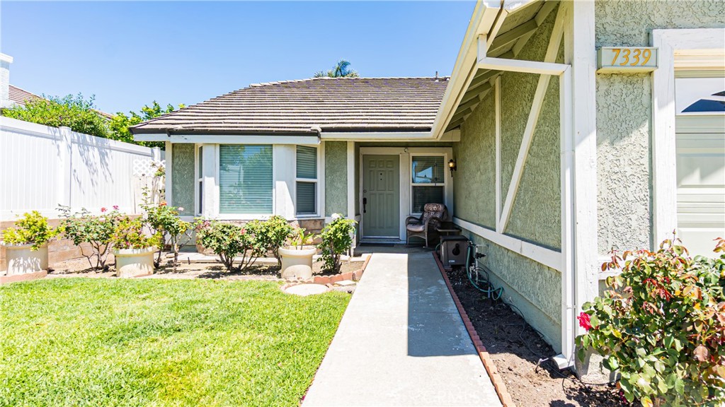 7339 Greenbriar Place Property Photo 4