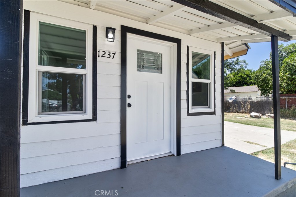 1235 Spruce Street Property Photo 31