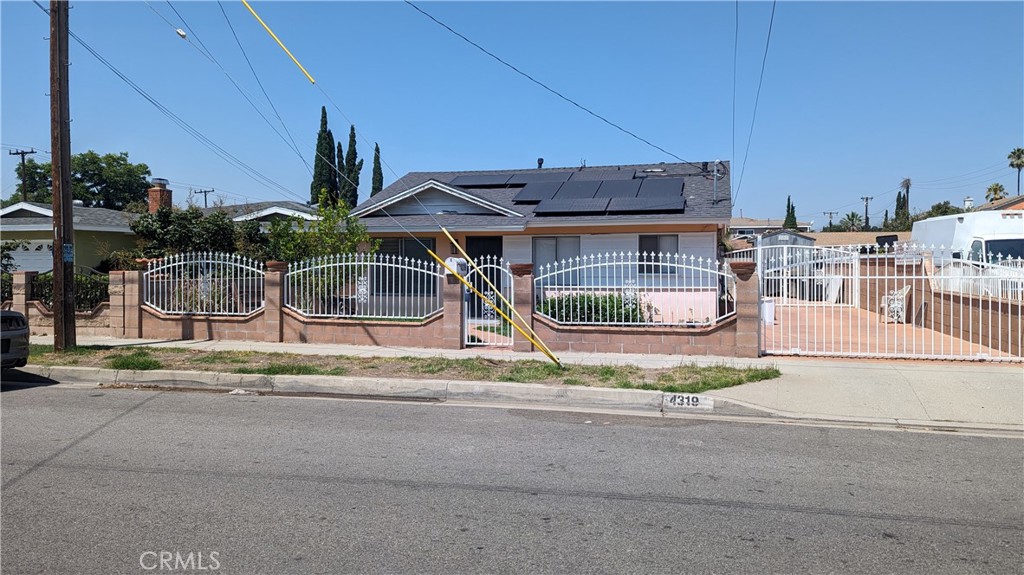 4319 La Rica Avenue Property Photo 1