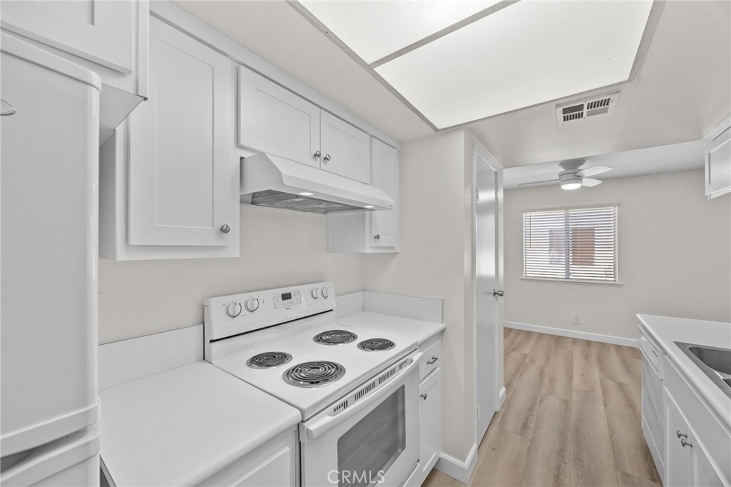 3209 N White Avenue Property Photo 13