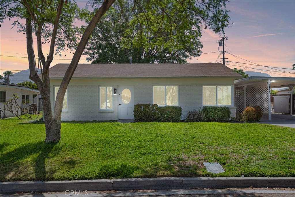 3024 Carl Street Property Photo 1