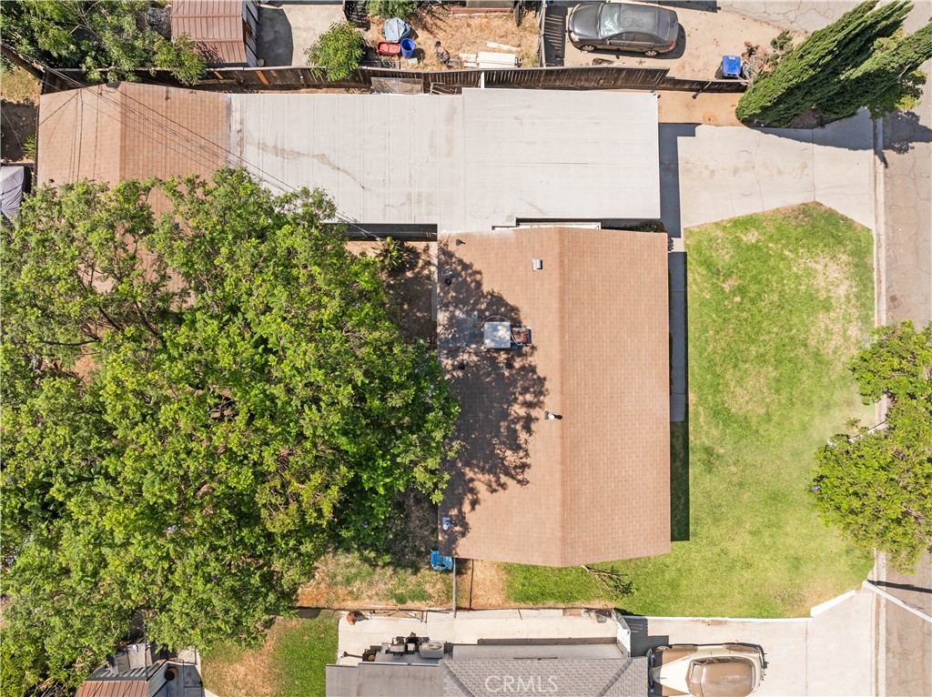 3024 Carl Street Property Photo 16