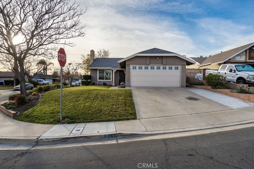 6640 Bougainvillea Court Property Photo 1