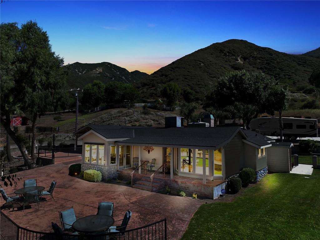 18310 Canon Street Property Photo 4