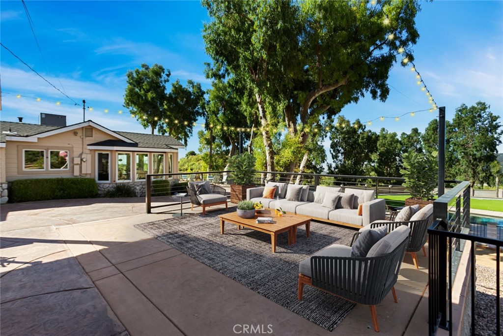 18310 Canon Street Property Photo 20