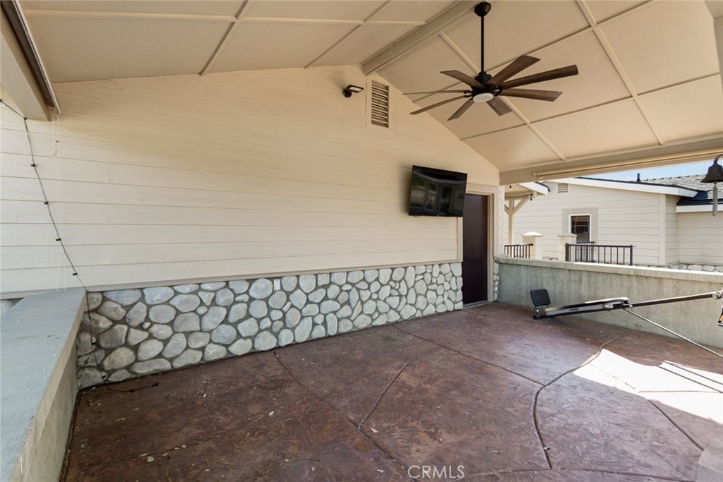 18310 Canon Street Property Photo 22