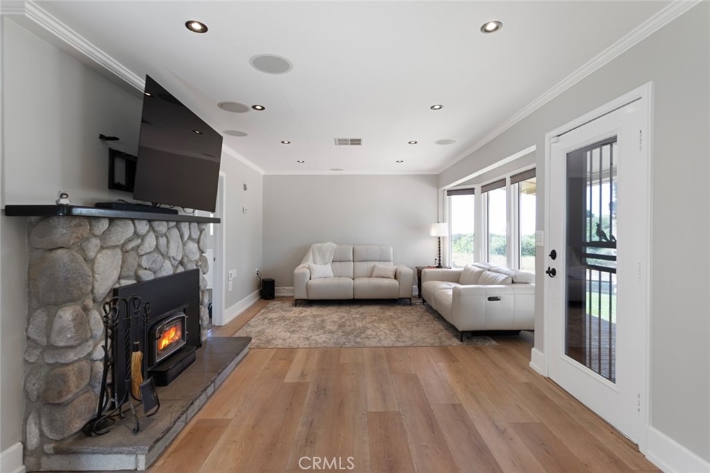 18310 Canon Street Property Photo 40