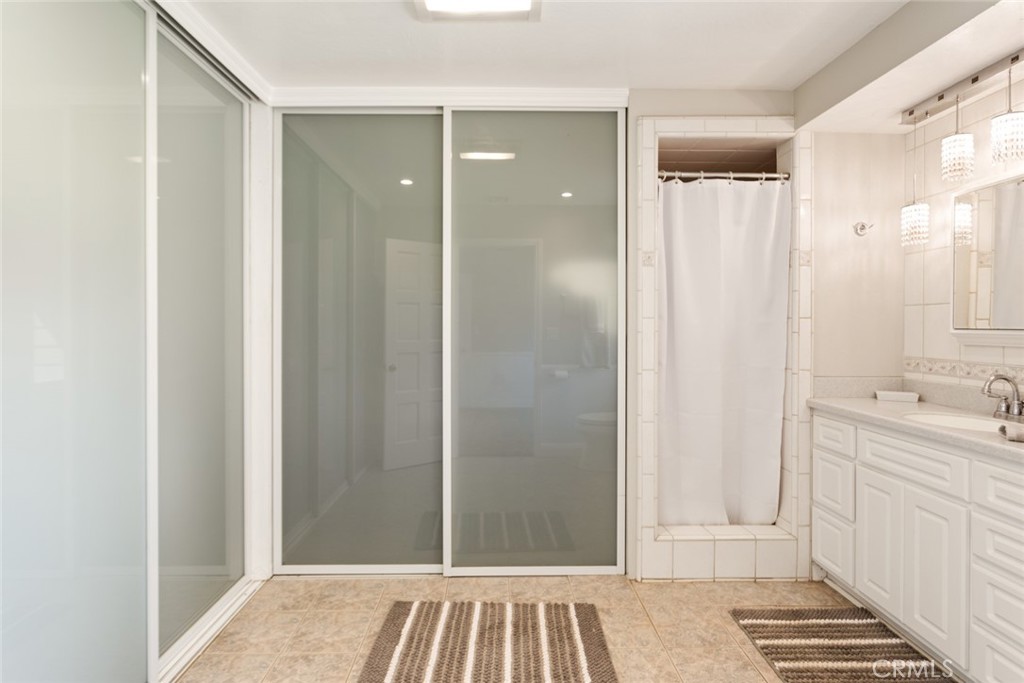 18310 Canon Street Property Photo 47