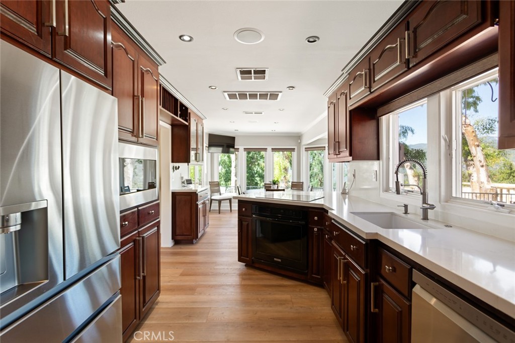 18310 Canon Street Property Photo 52