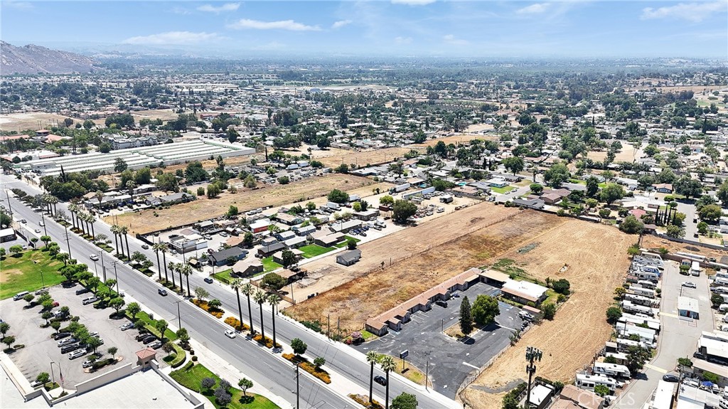 6014 Mission Boulevard Property Photo 18