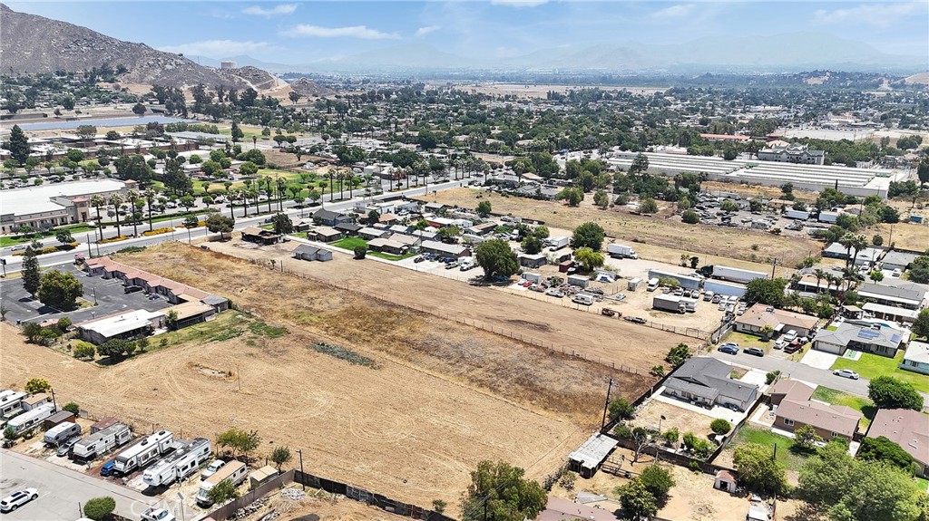 6014 Mission Boulevard Property Photo 22