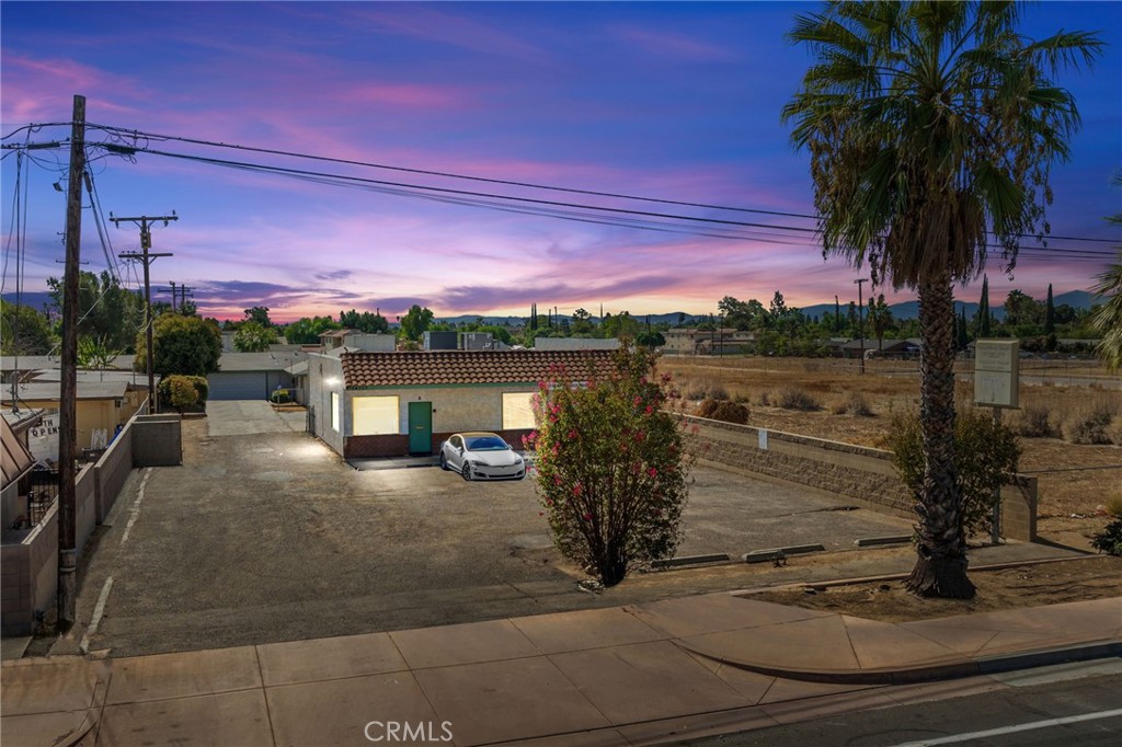 24353 Sunnymead Boulevard Property Photo 2