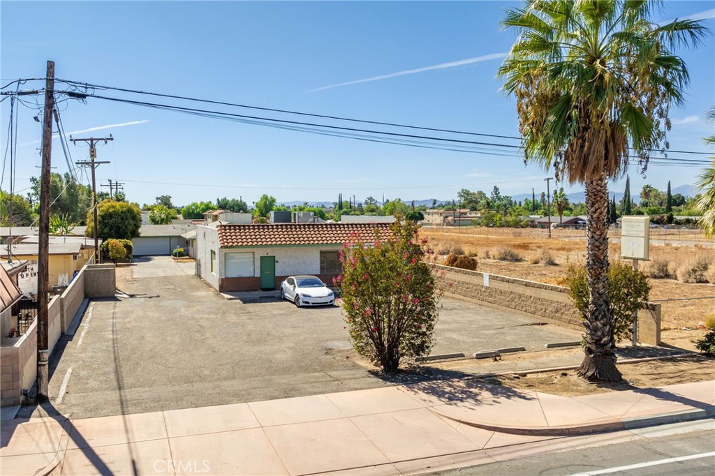 24353 Sunnymead Boulevard Property Photo 3