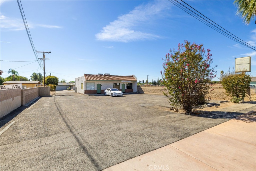 24353 Sunnymead Boulevard Property Photo 5