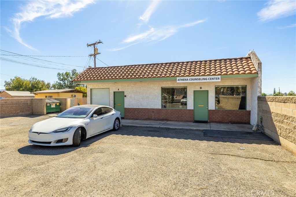 24353 Sunnymead Boulevard Property Photo 8