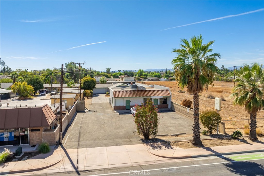 24353 Sunnymead Boulevard Property Photo 10