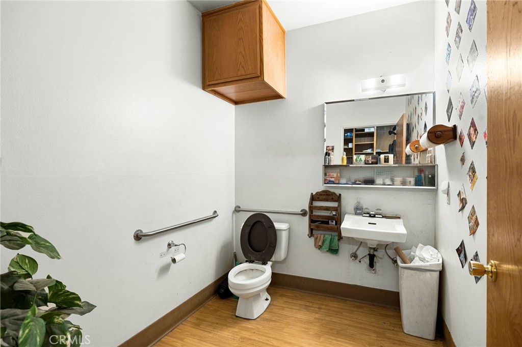24353 Sunnymead Boulevard Property Photo 31