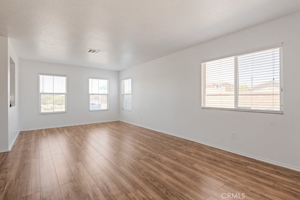 14075 Tourmaline Street Property Photo 2