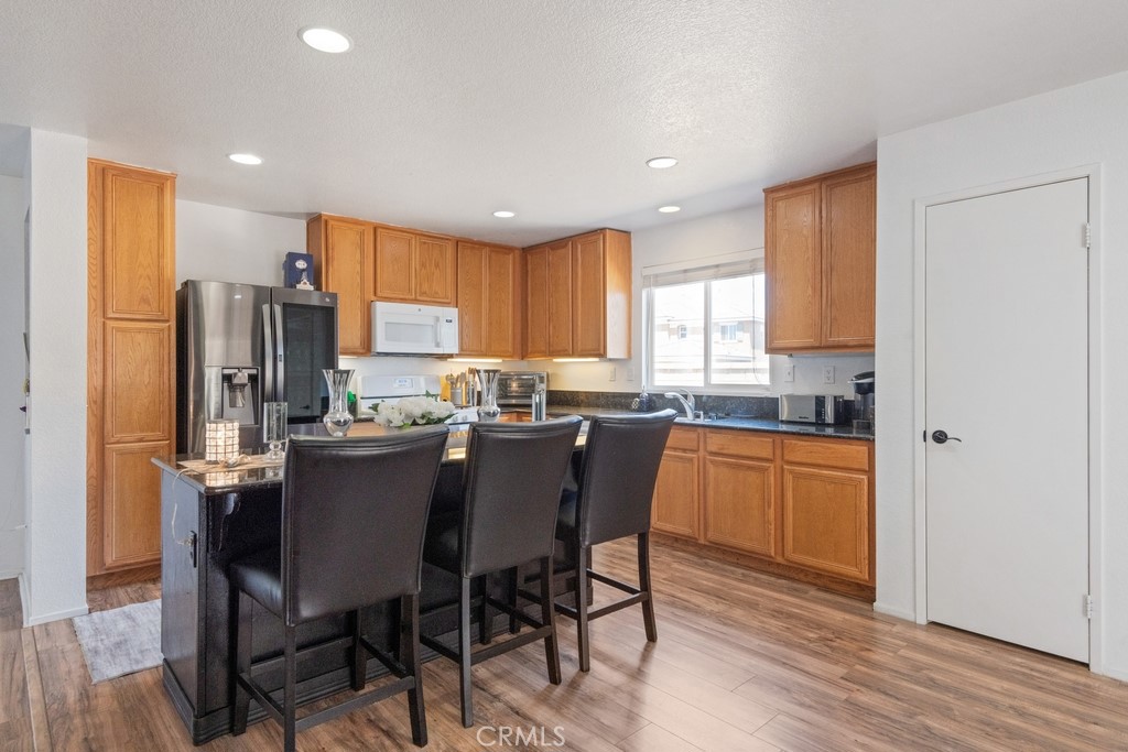14075 Tourmaline Street Property Photo 6