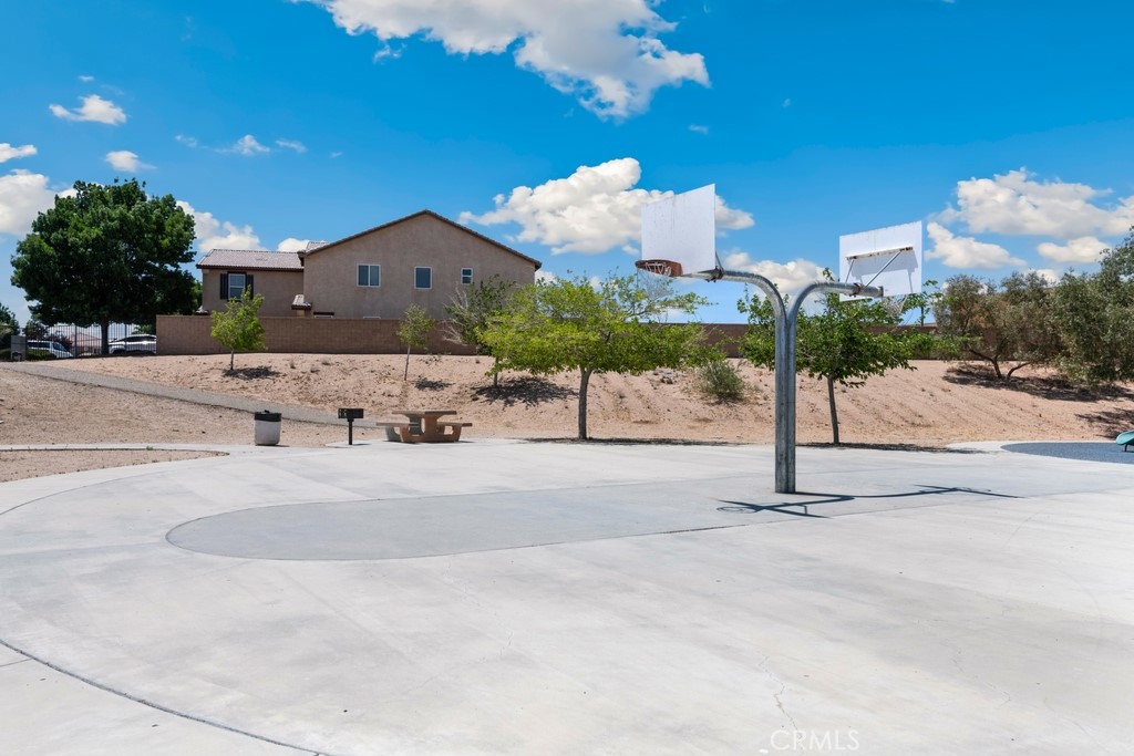 14075 Tourmaline Street Property Photo 19